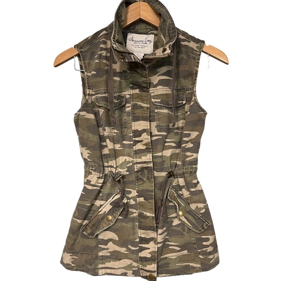 American Rag camo vest. - Picture 1 of 4